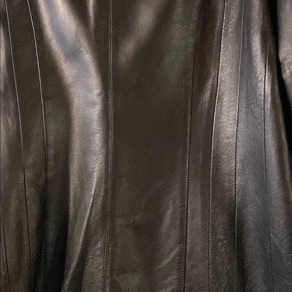 Easy 5th Size Large Women's Black Leather Jacket genuine leather. Excellent co - Picture 8 of 8